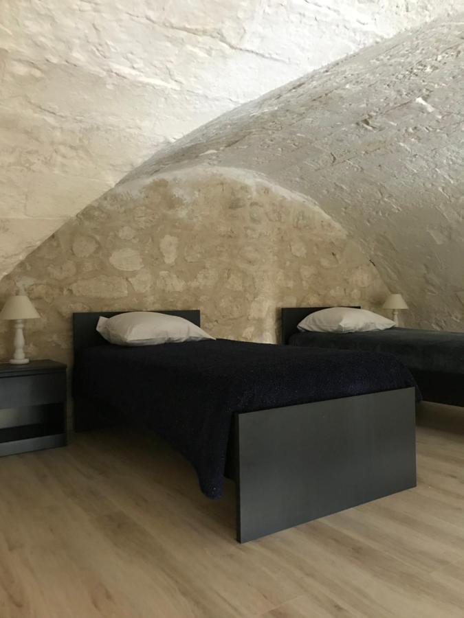 Les Remparts Флері Екстер'єр фото